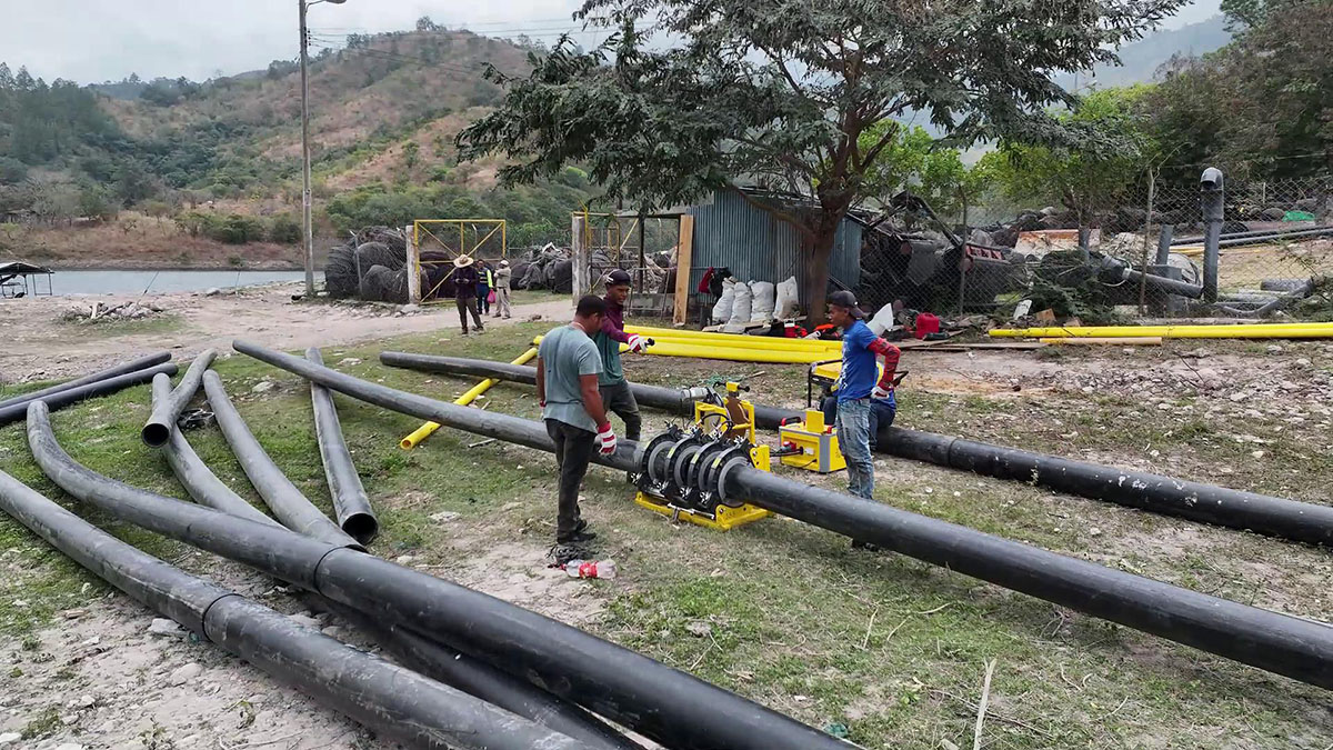 Welping Machinery donne du pouvoir à l'industrie aquacole du Honduras avec une machine de soudage bout à bout en PE